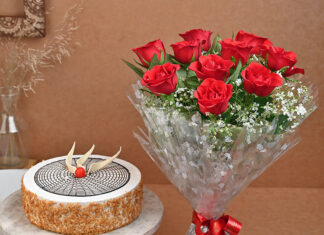 Top 10 flowers you can choose to surprise your wife on her birthday. cake