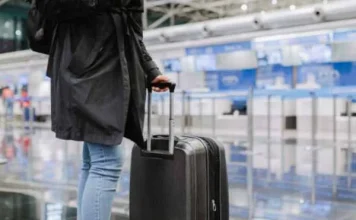 How Door-to-Door Airport Transfers Improve Travel Efficiency for Busy Travelers How Door-to-Door Airport Transfers Improve Travel Efficiency for Busy Travelers